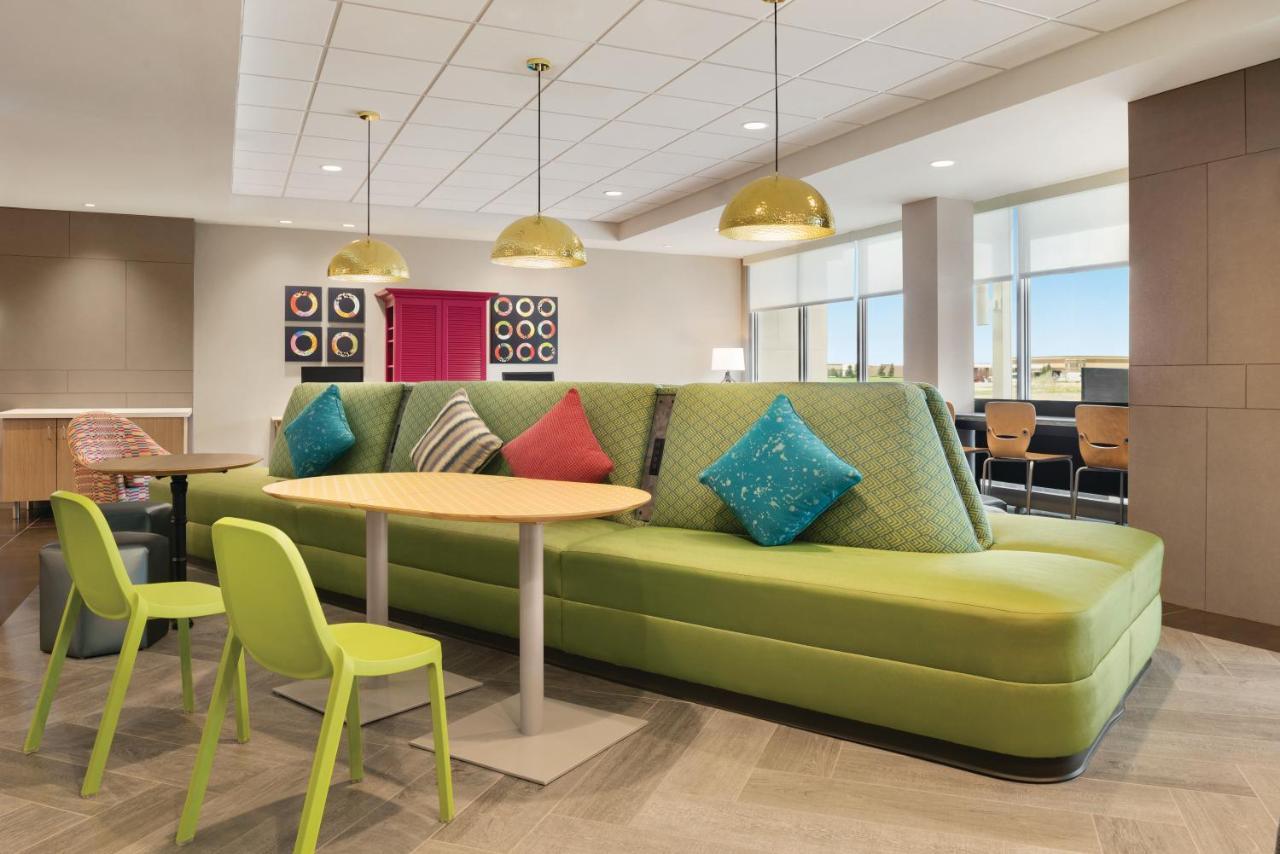 Home2 Suites By Hilton Brooklyn Park Minneapolis Экстерьер фото