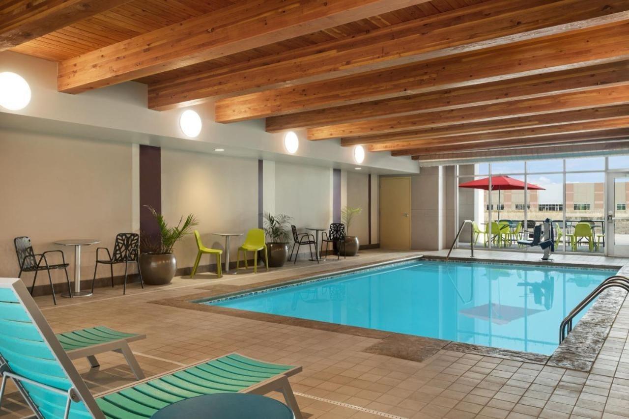 Home2 Suites By Hilton Brooklyn Park Minneapolis Экстерьер фото