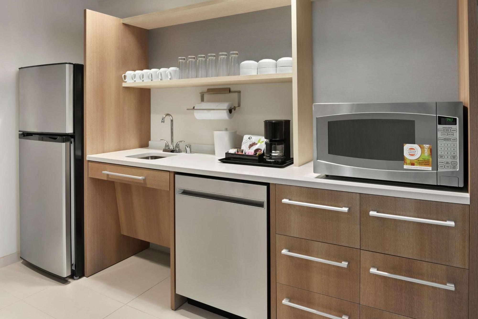Home2 Suites By Hilton Brooklyn Park Minneapolis Экстерьер фото