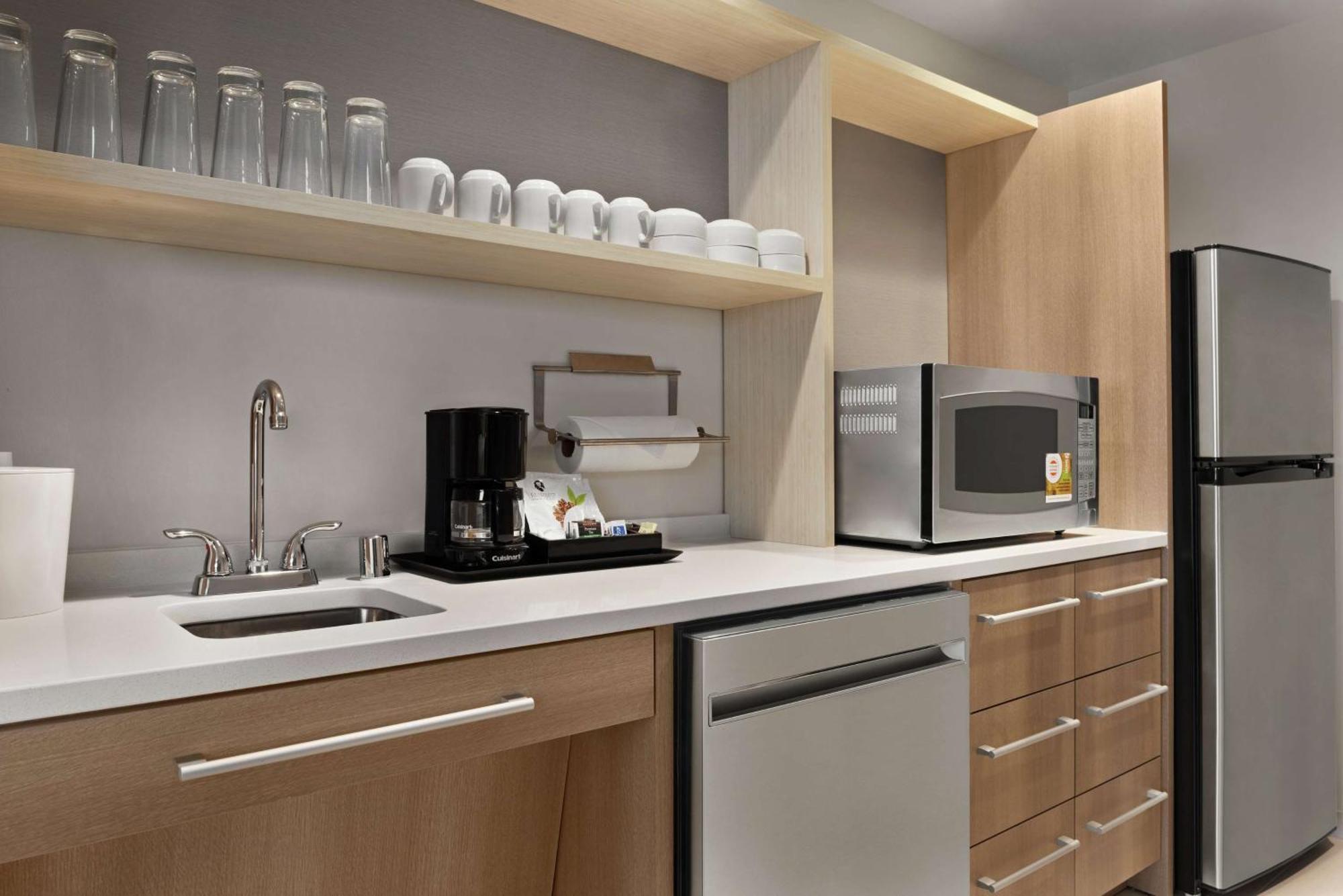 Home2 Suites By Hilton Brooklyn Park Minneapolis Экстерьер фото
